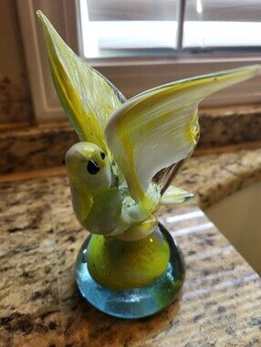 Murano 6.25 x 5 Across Wings Glass Bird Figurine - Yellow Green Decorative Bird